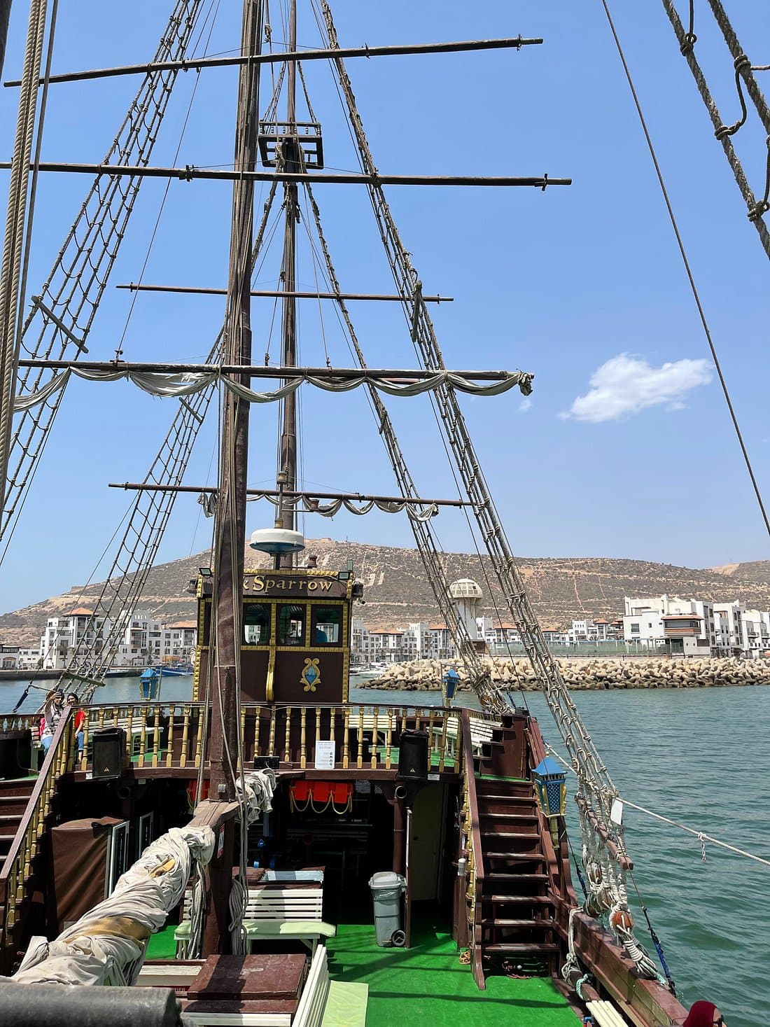 Bateau jack sparrow Marina Agadir