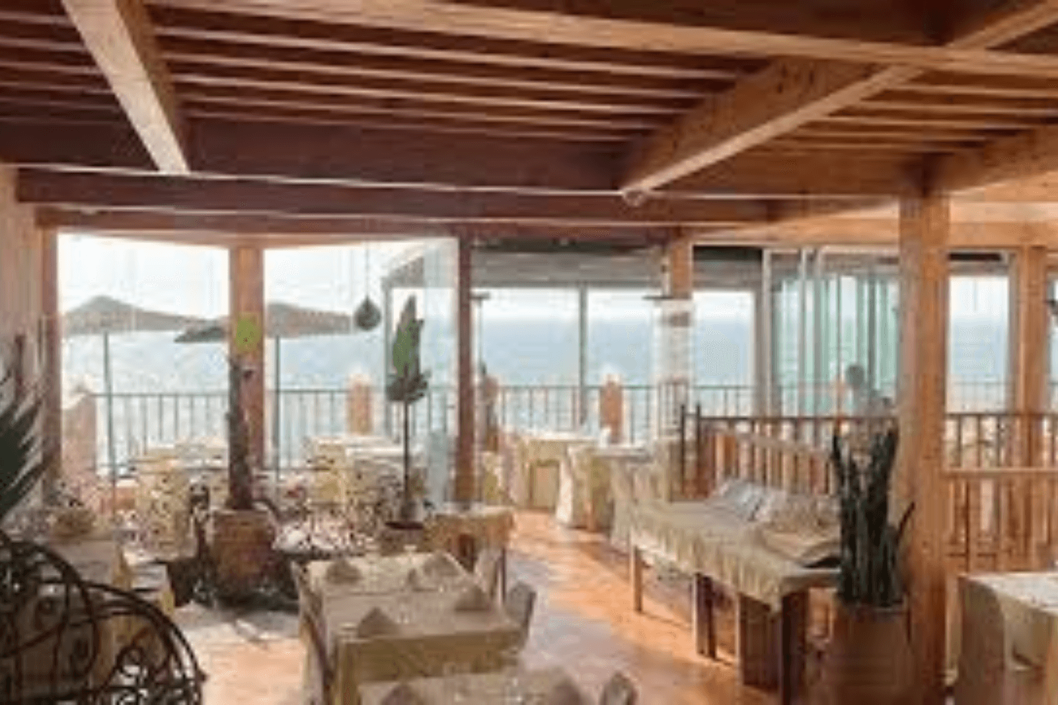 iL Mare : Restaurant & Lounge