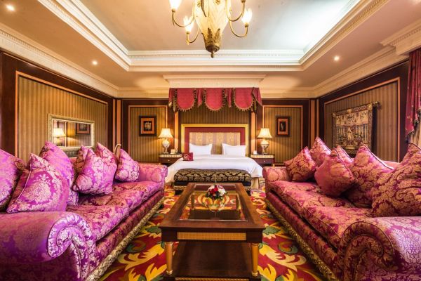 Hotel Royal Mirage