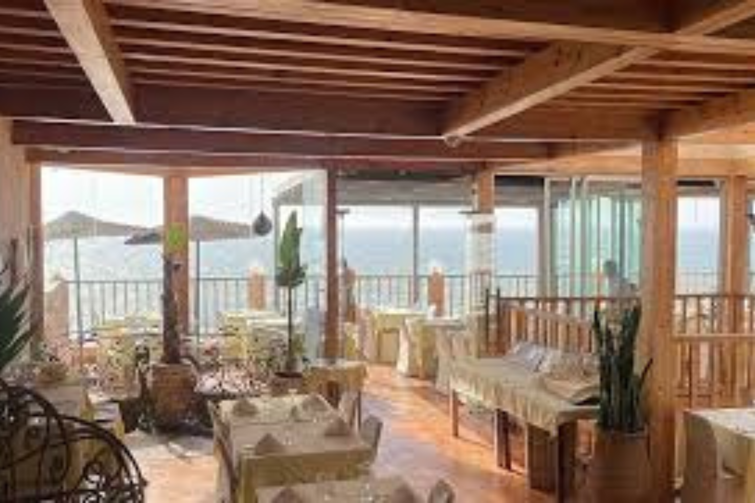 iL Mare : Restaurant & Lounge
